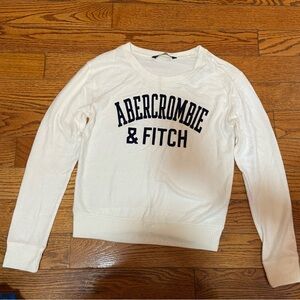 abercrombie white and black font long sleeve size XS